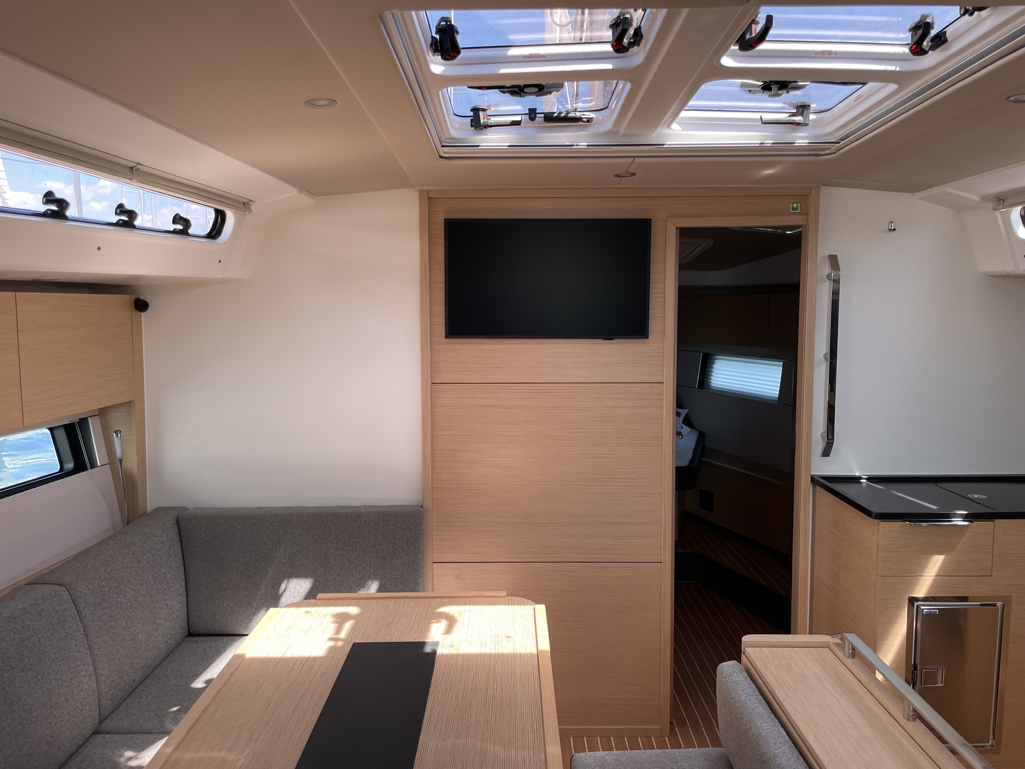 Hanse 460, Rubi | Yacht Charter Croatia
