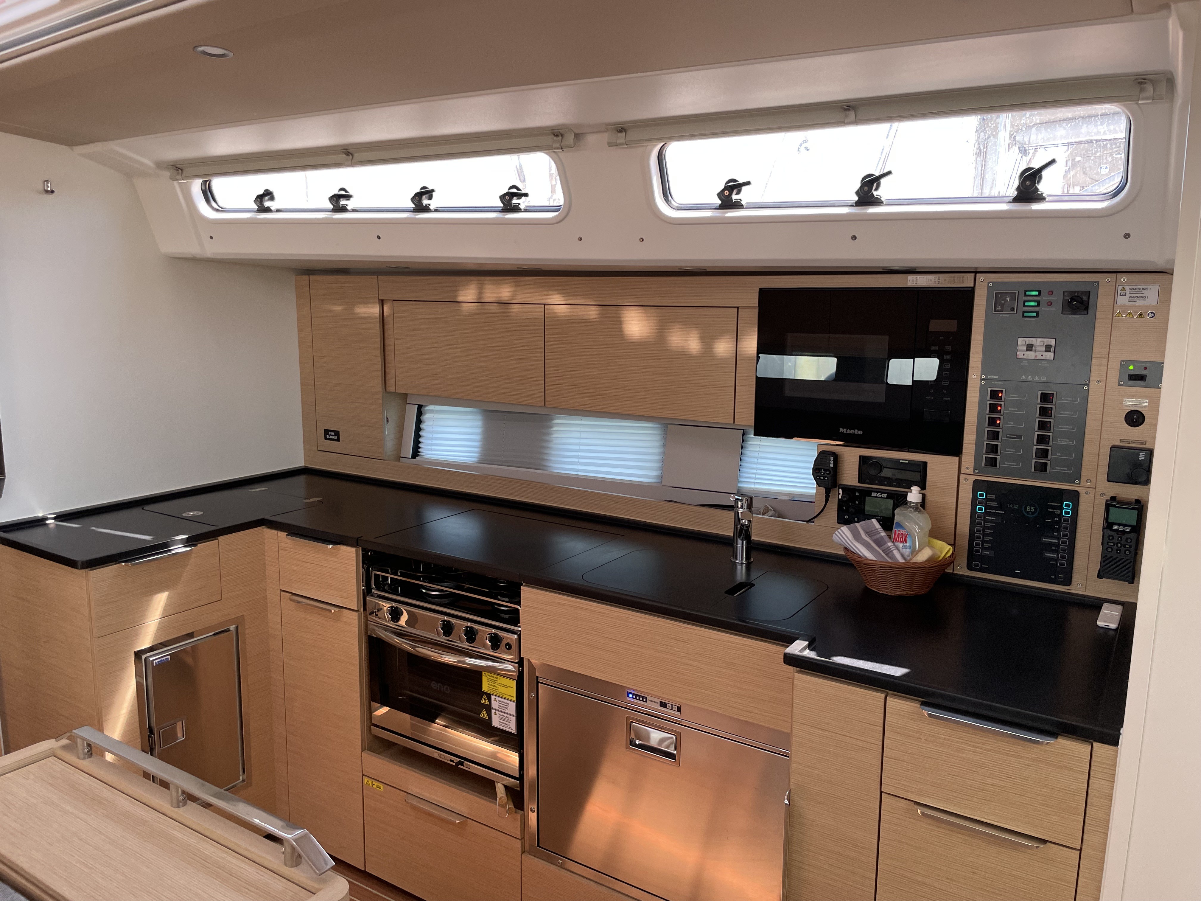 Hanse 460, Rubi | Yacht Charter Croatia