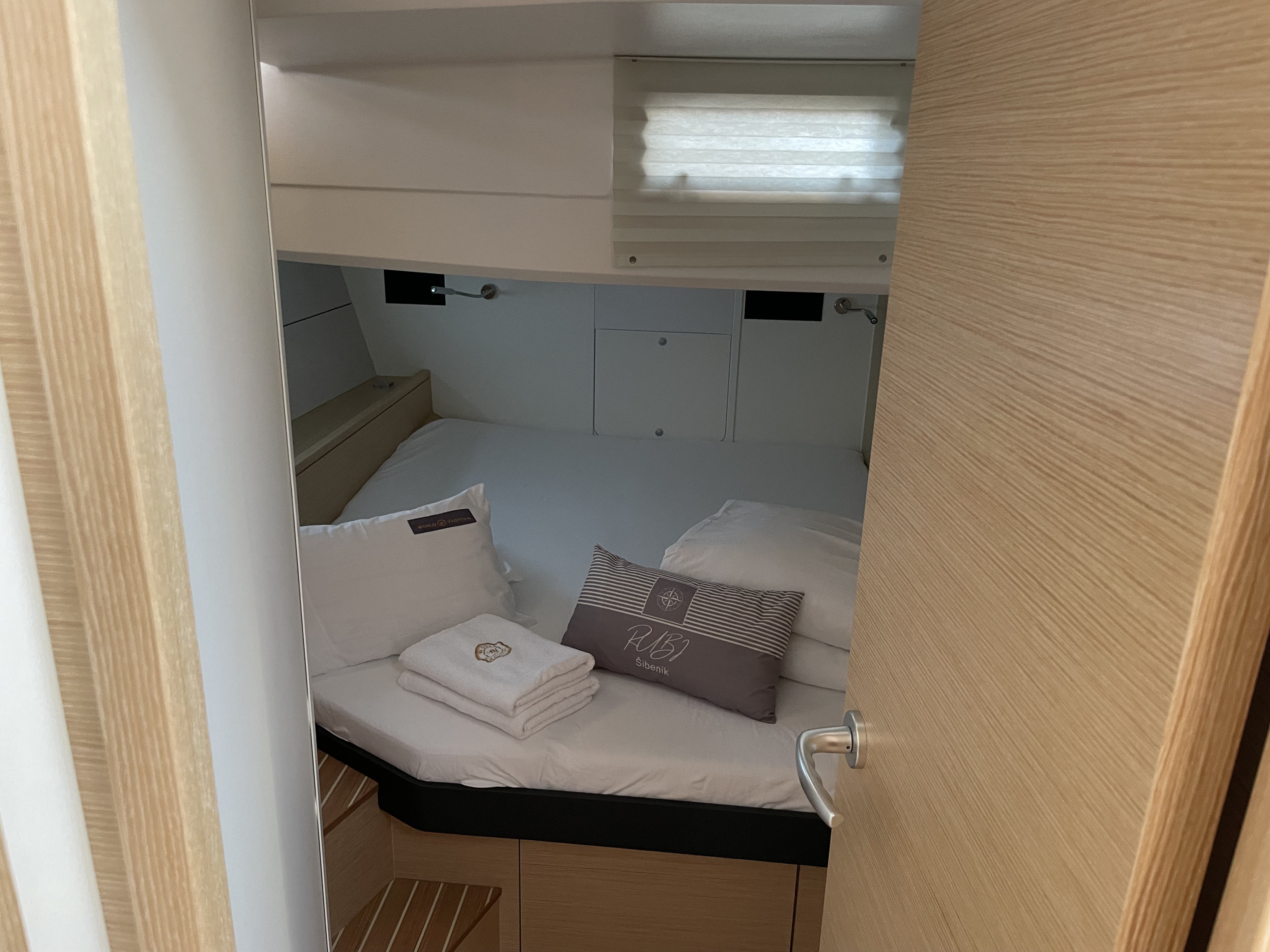 Hanse 460, Rubi | Yacht Charter Croatia