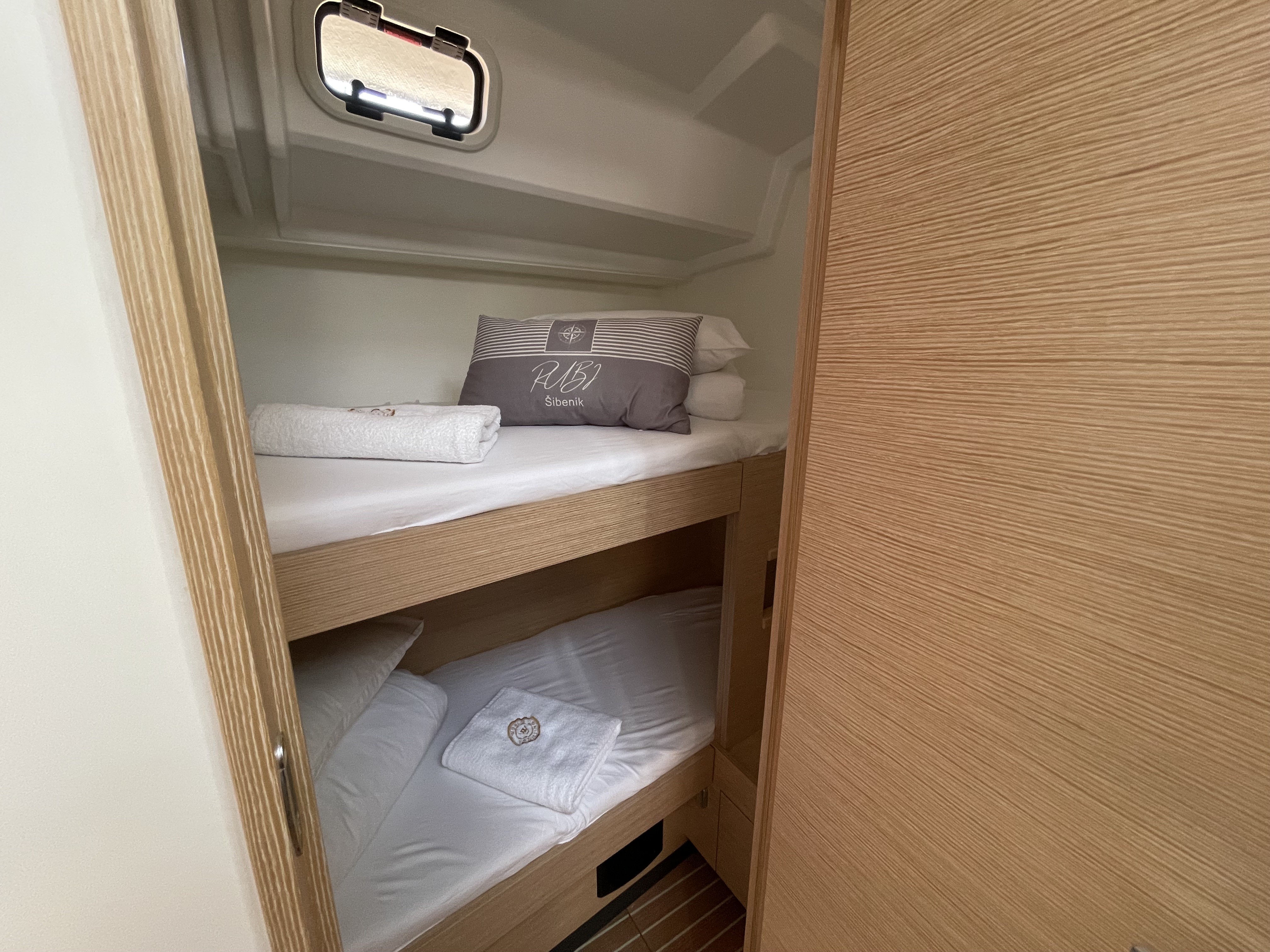 Hanse 460, Rubi | Yacht Charter Croatia