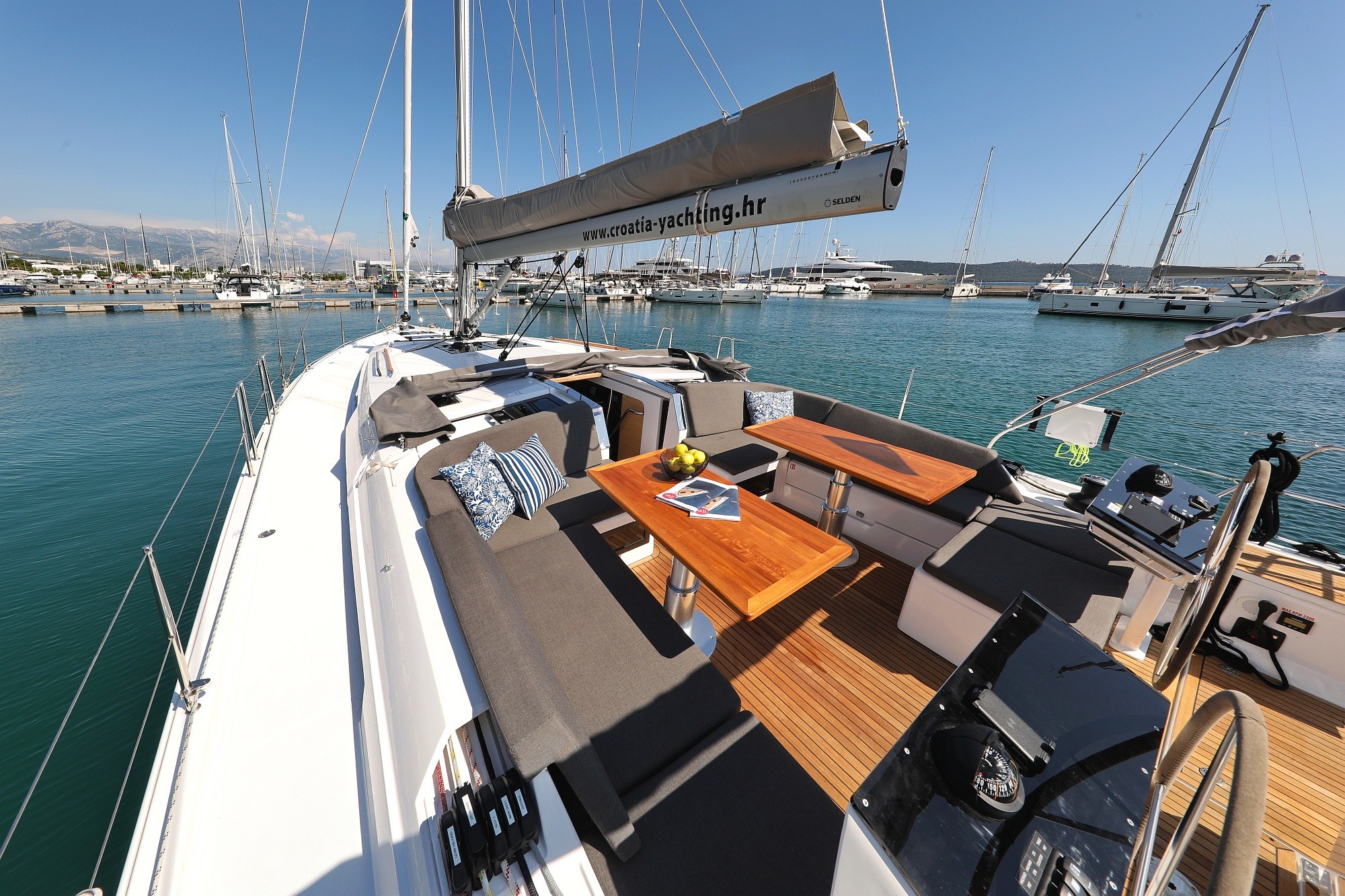 Hanse 460, Atmosphere | Yacht Charter Croatia