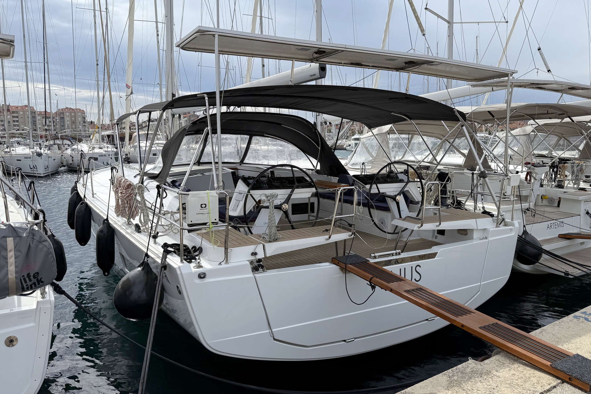 Hanse 460, Venus | Yacht Charter Croatia