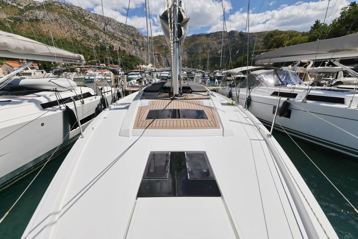 Hanse 460, Aroha | Yacht Charter Croatia