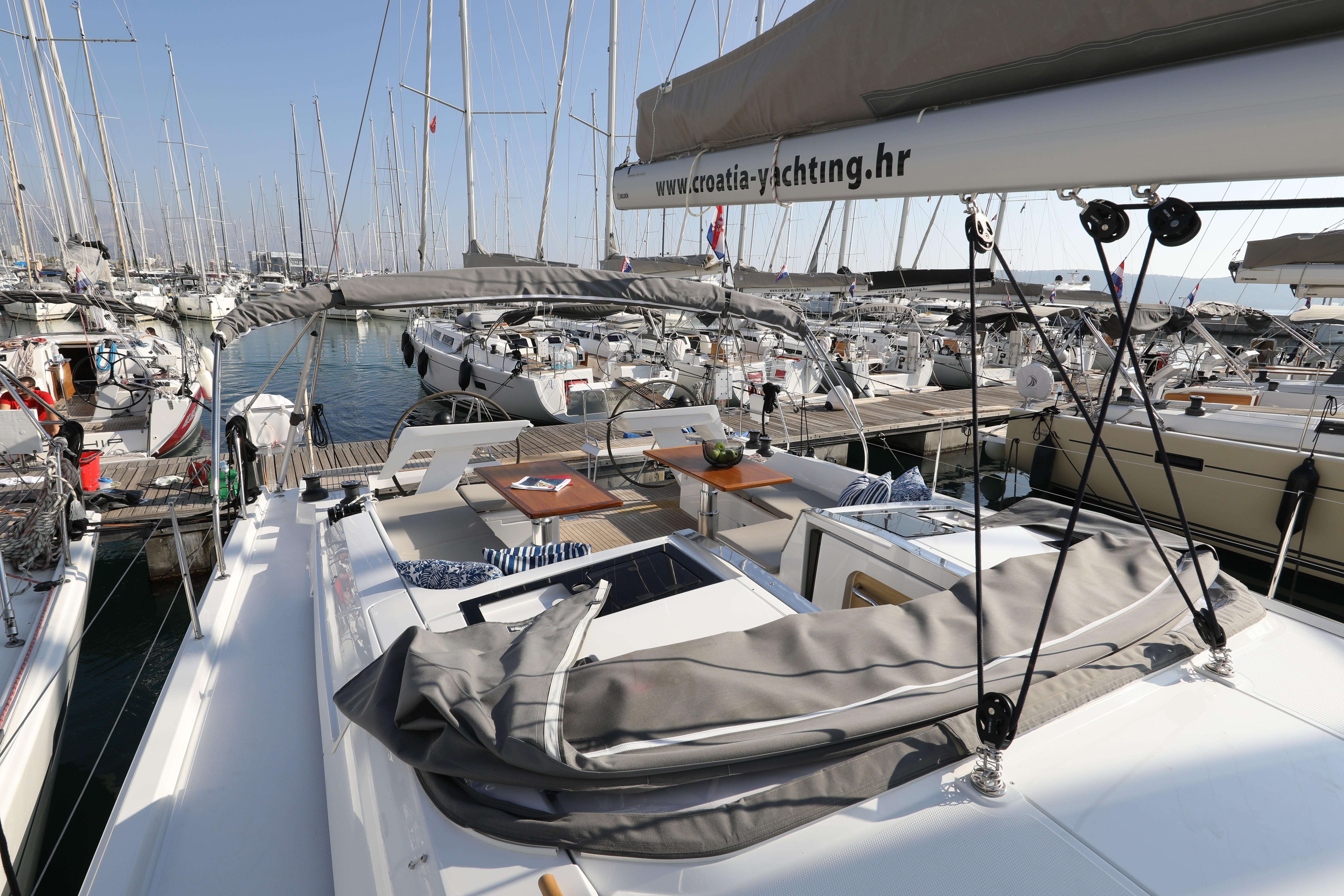 Hanse 460, Aroha | Yacht Charter Croatia