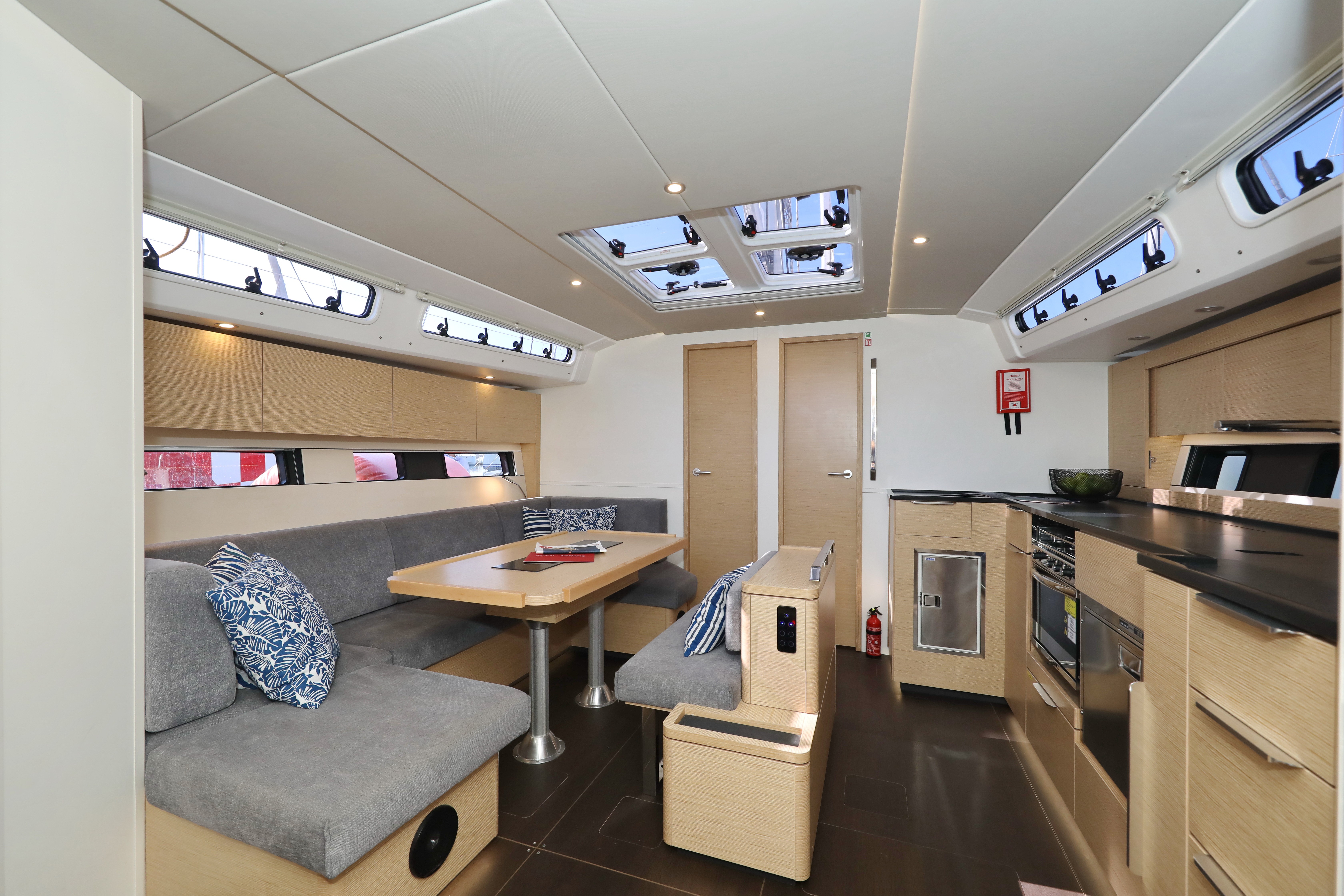 Hanse 460, Aroha | Yacht Charter Croatia