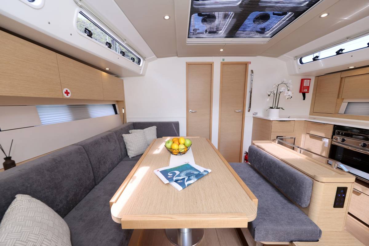 Hanse 460, Aroha | Yacht Charter Croatia