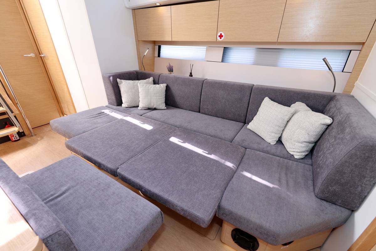 Hanse 460, Aroha | Yacht Charter Croatia