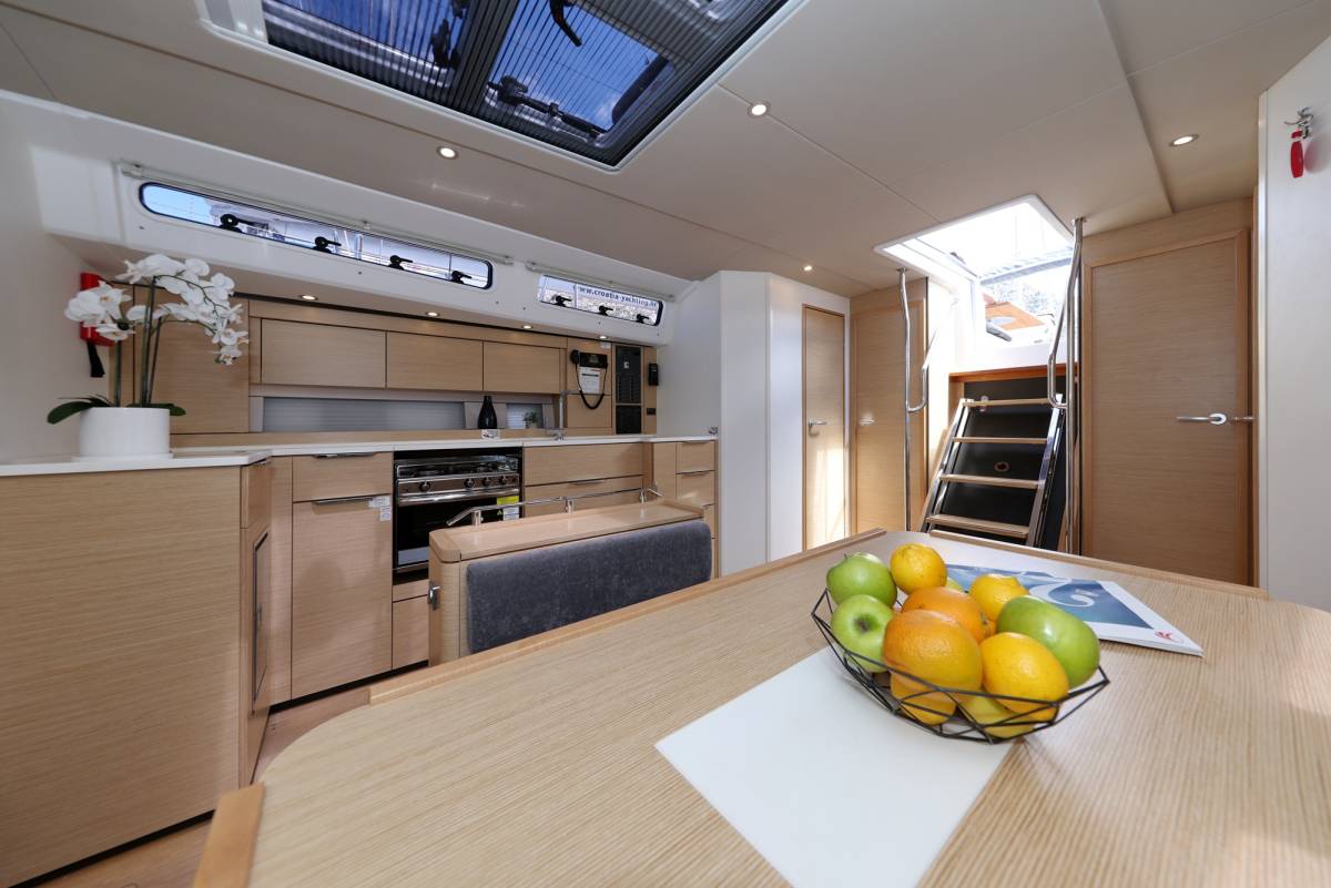 Hanse 460, Aroha | Yacht Charter Croatia
