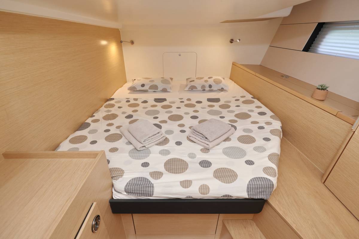 Hanse 460, Aroha | Yacht Charter Croatia