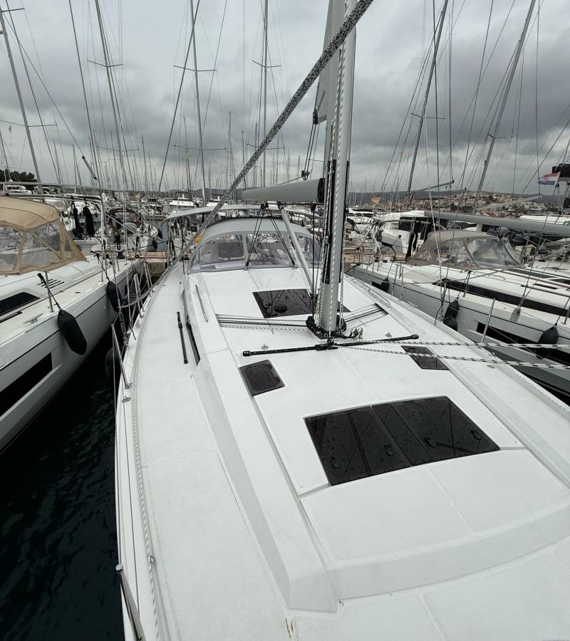 Hanse 460, Amari | Yacht Charter Croatia