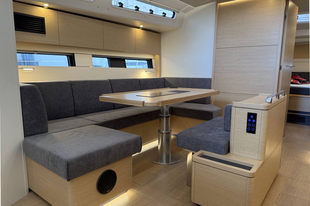 Hanse 460, Amari | Yacht Charter Croatia
