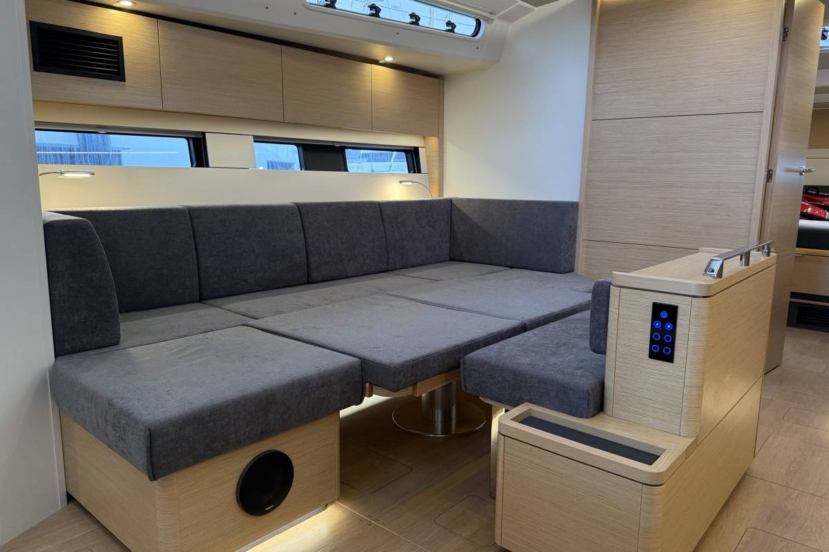 Hanse 460, Amari | Yacht Charter Croatia