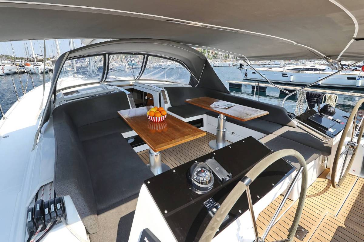 Hanse 460, Private Dancer | Yacht Charter Croatia