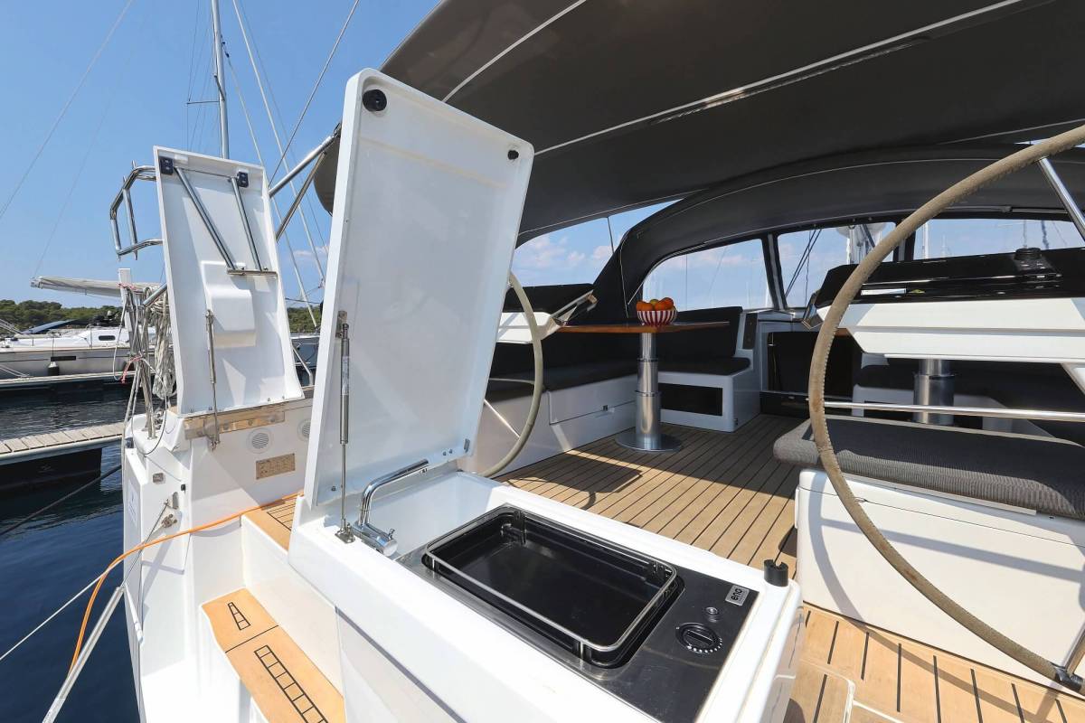 Hanse 460, Private Dancer | Yacht Charter Croatia