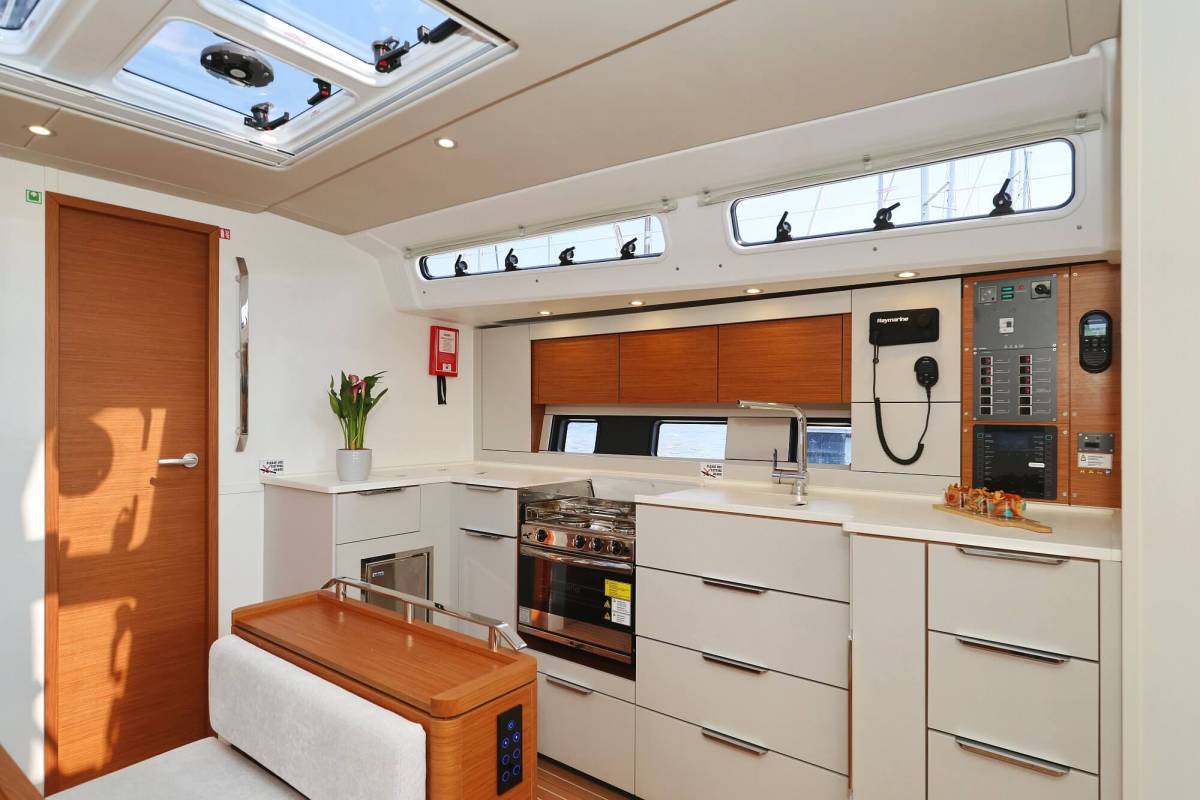 Hanse 460, Private Dancer | Yacht Charter Croatia