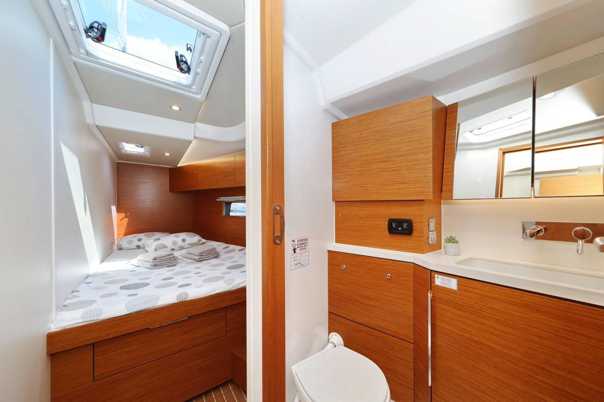Hanse 460, Private Dancer | Yacht Charter Croatia