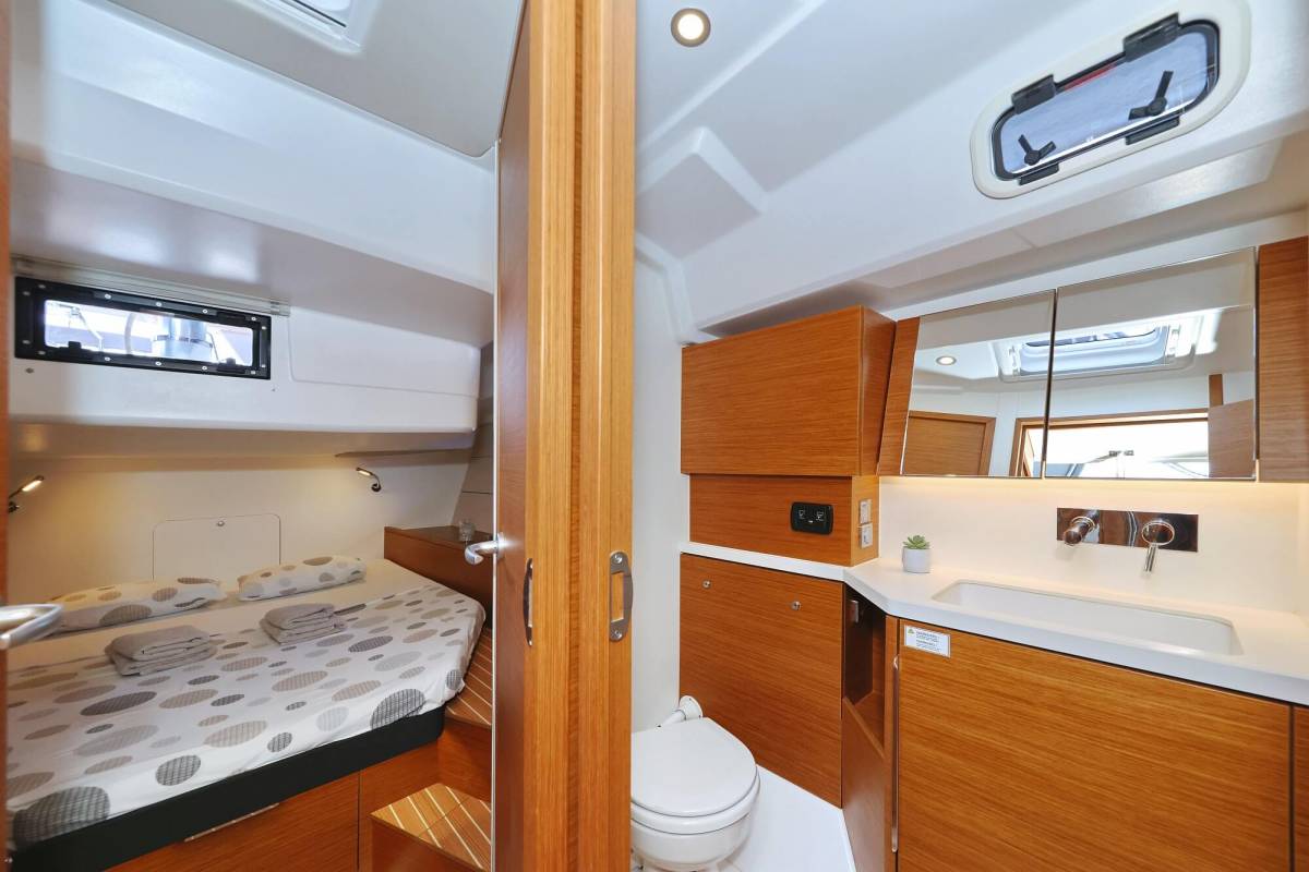 Hanse 460, Private Dancer | Yacht Charter Croatia