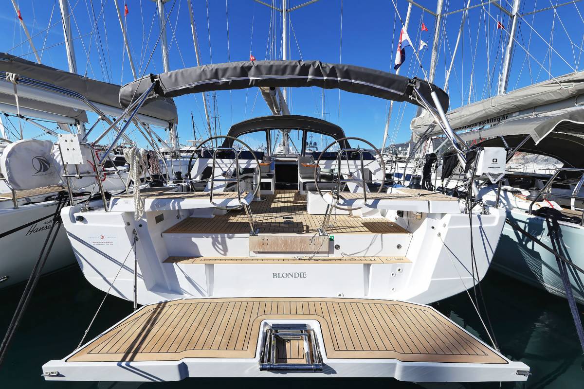 Hanse 460, Blondie - OW | Yacht Charter Croatia