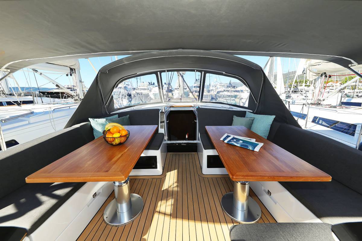 Hanse 460, Blondie - OW | Yacht Charter Croatia