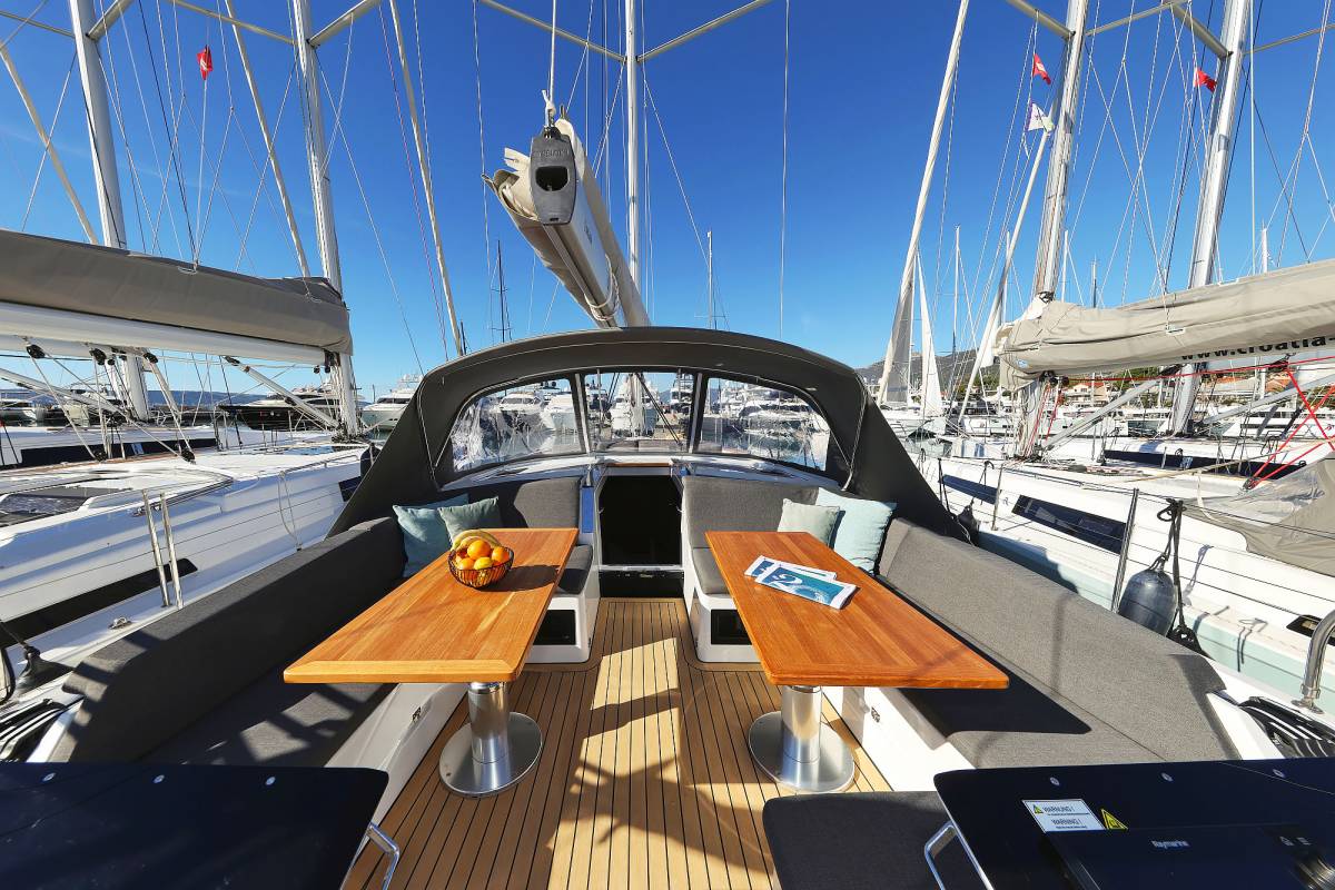 Hanse 460, Blondie - OW | Yacht Charter Croatia