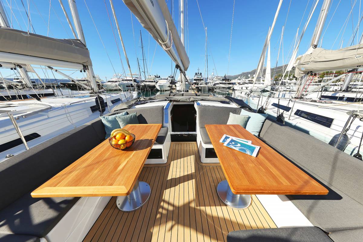 Hanse 460, Blondie - OW | Yacht Charter Croatia