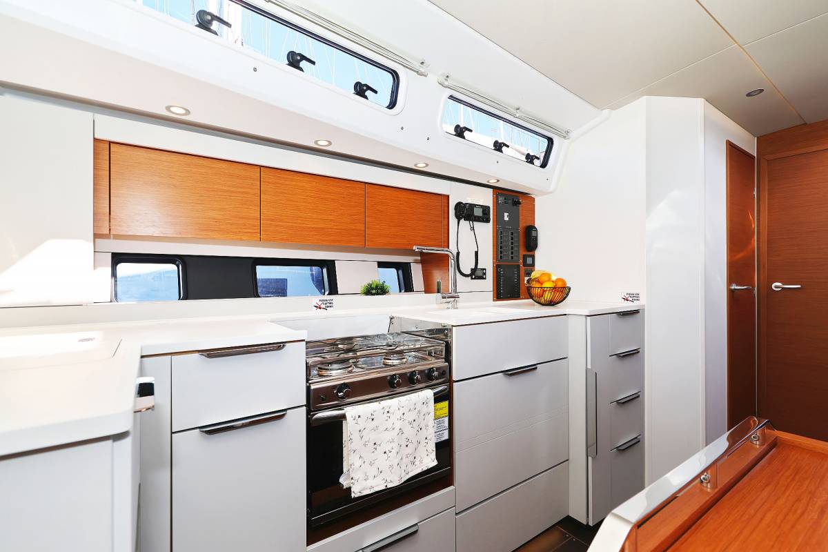 Hanse 460, Blondie - OW | Yacht Charter Croatia