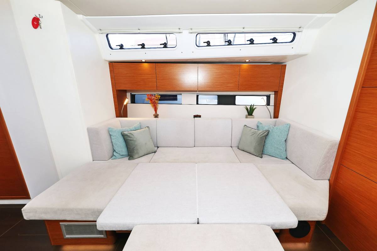 Hanse 460, Blondie - OW | Yacht Charter Croatia