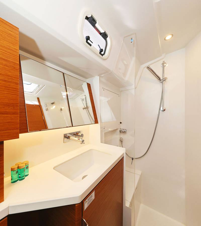 Hanse 460, Blondie - OW | Yacht Charter Croatia