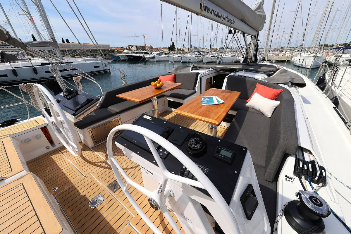 Hanse 460, Prima vera - OW | Yacht Charter Croatia