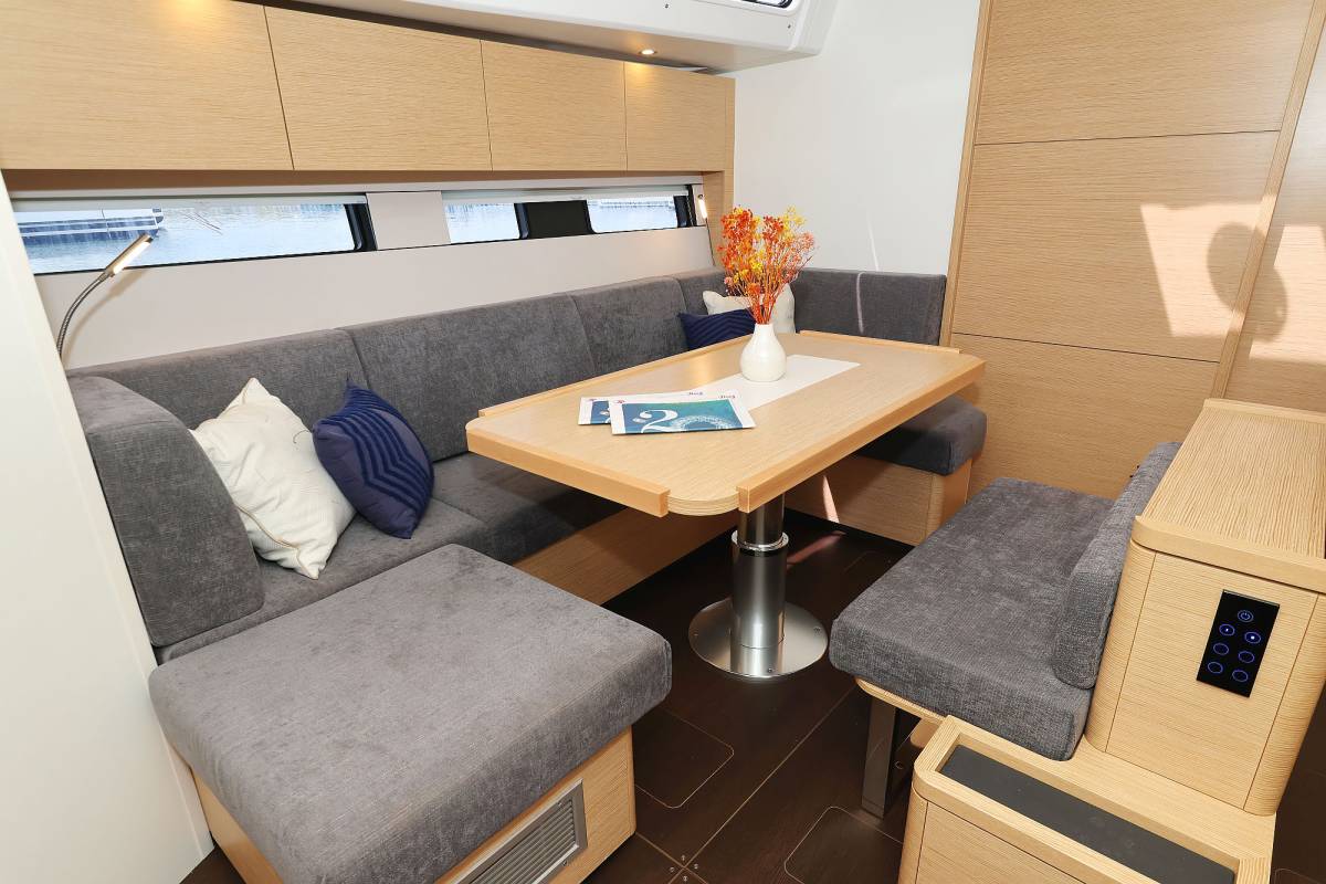 Hanse 460, Prima vera - OW | Yacht Charter Croatia