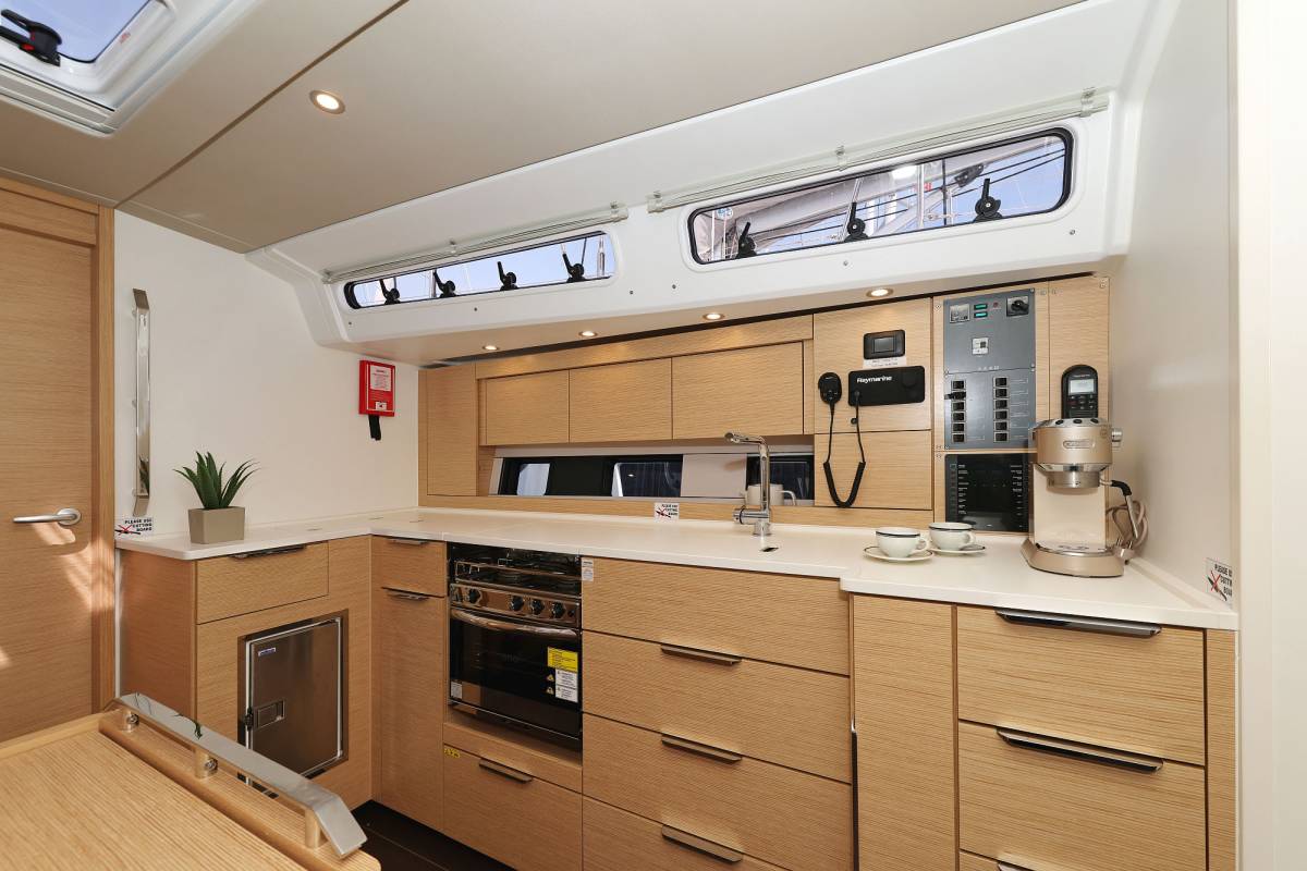 Hanse 460, Prima vera - OW | Yacht Charter Croatia