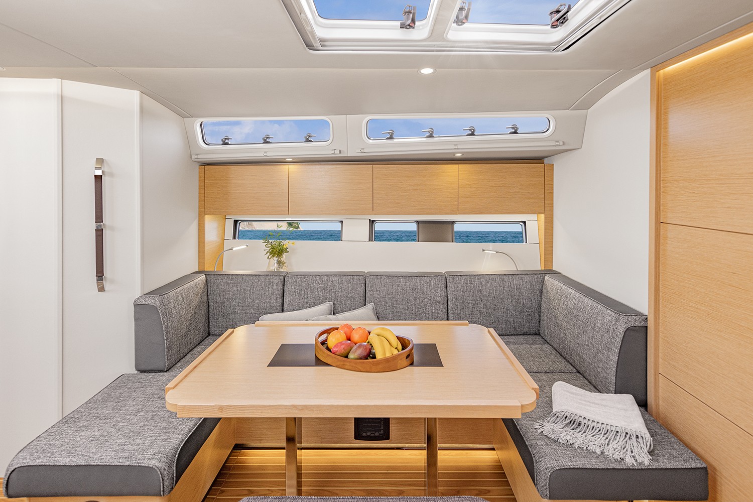 Hanse 460, Kontrari - OW | Yacht Charter Croatia