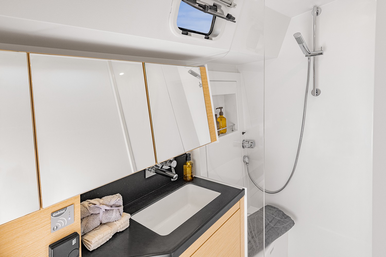 Hanse 460, Kontrari - OW | Yacht Charter Croatia