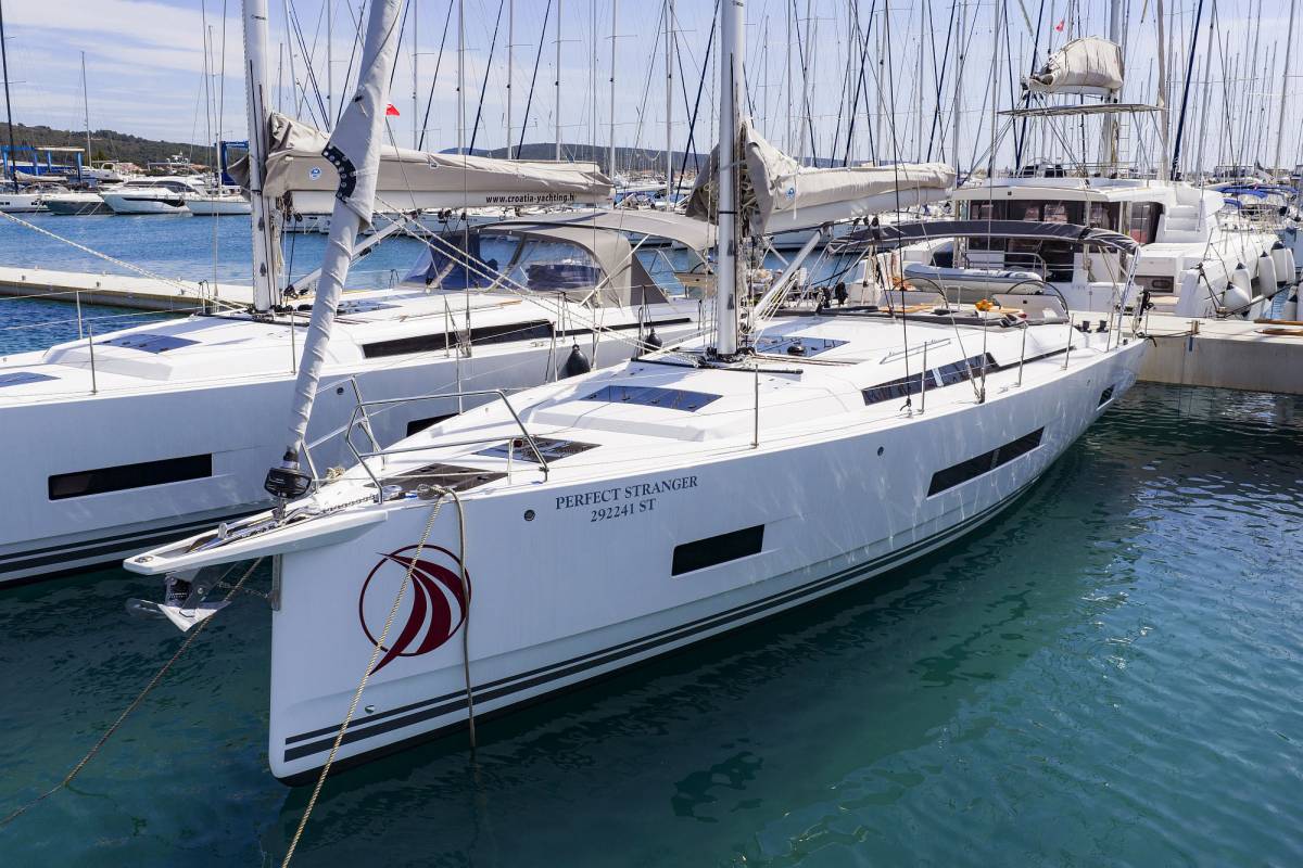 Hanse 460, Perfect Stranger | Yacht Charter Croatia