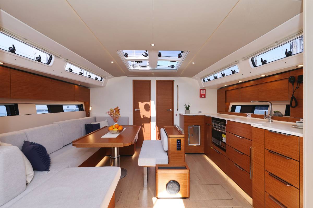 Hanse 460, Perfect Stranger | Yacht Charter Croatia
