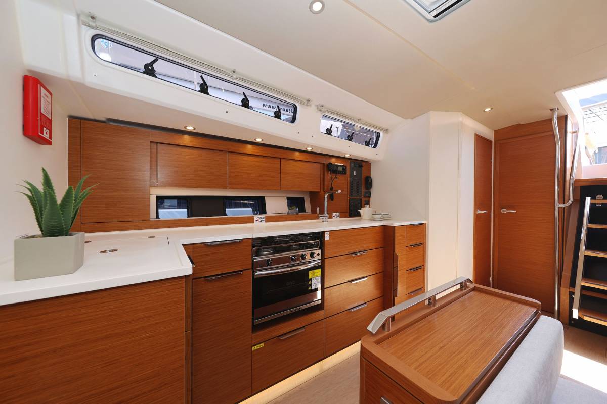 Hanse 460, Perfect Stranger | Yacht Charter Croatia