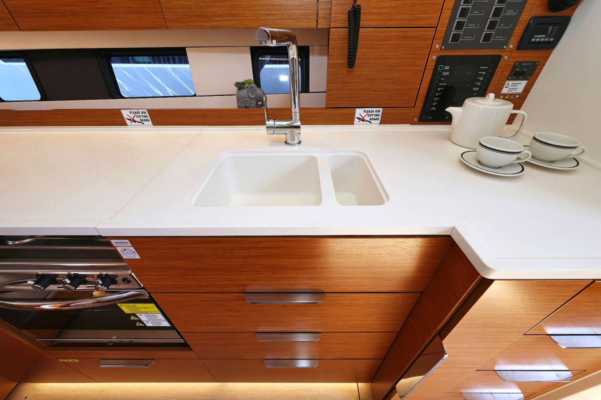 Hanse 460, Perfect Stranger | Yacht Charter Croatia