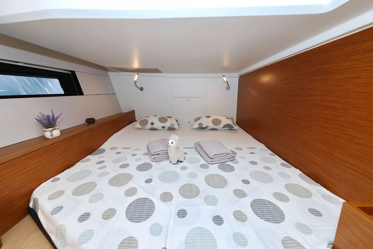 Hanse 460, Perfect Stranger | Yacht Charter Croatia