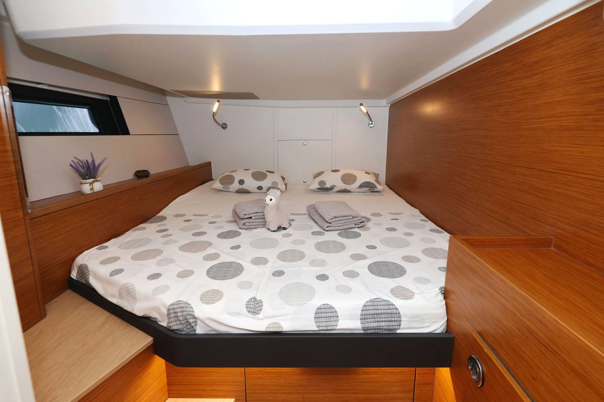 Hanse 460, Perfect Stranger | Yacht Charter Croatia