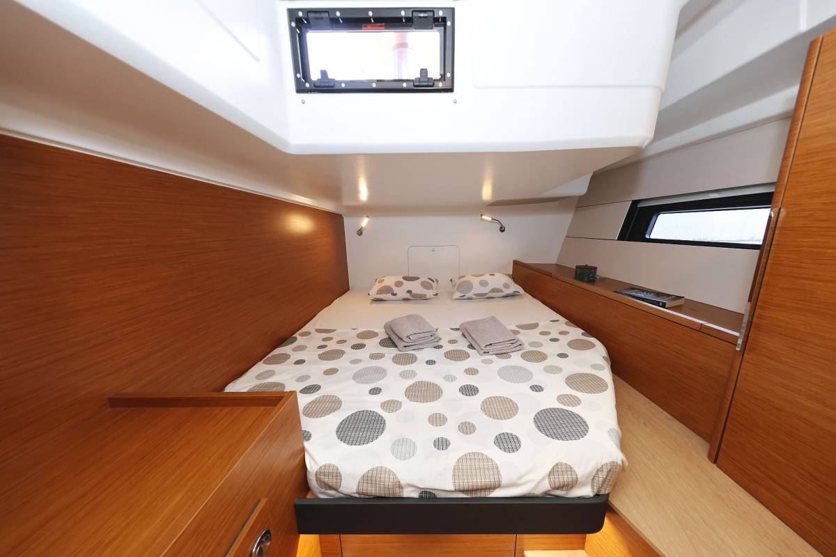 Hanse 460, Perfect Stranger | Yacht Charter Croatia