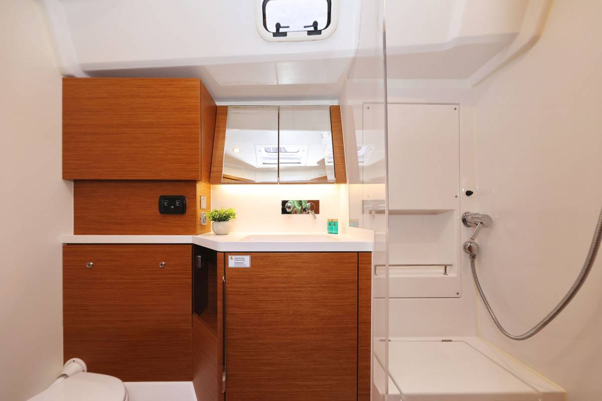 Hanse 460, Perfect Stranger | Yacht Charter Croatia