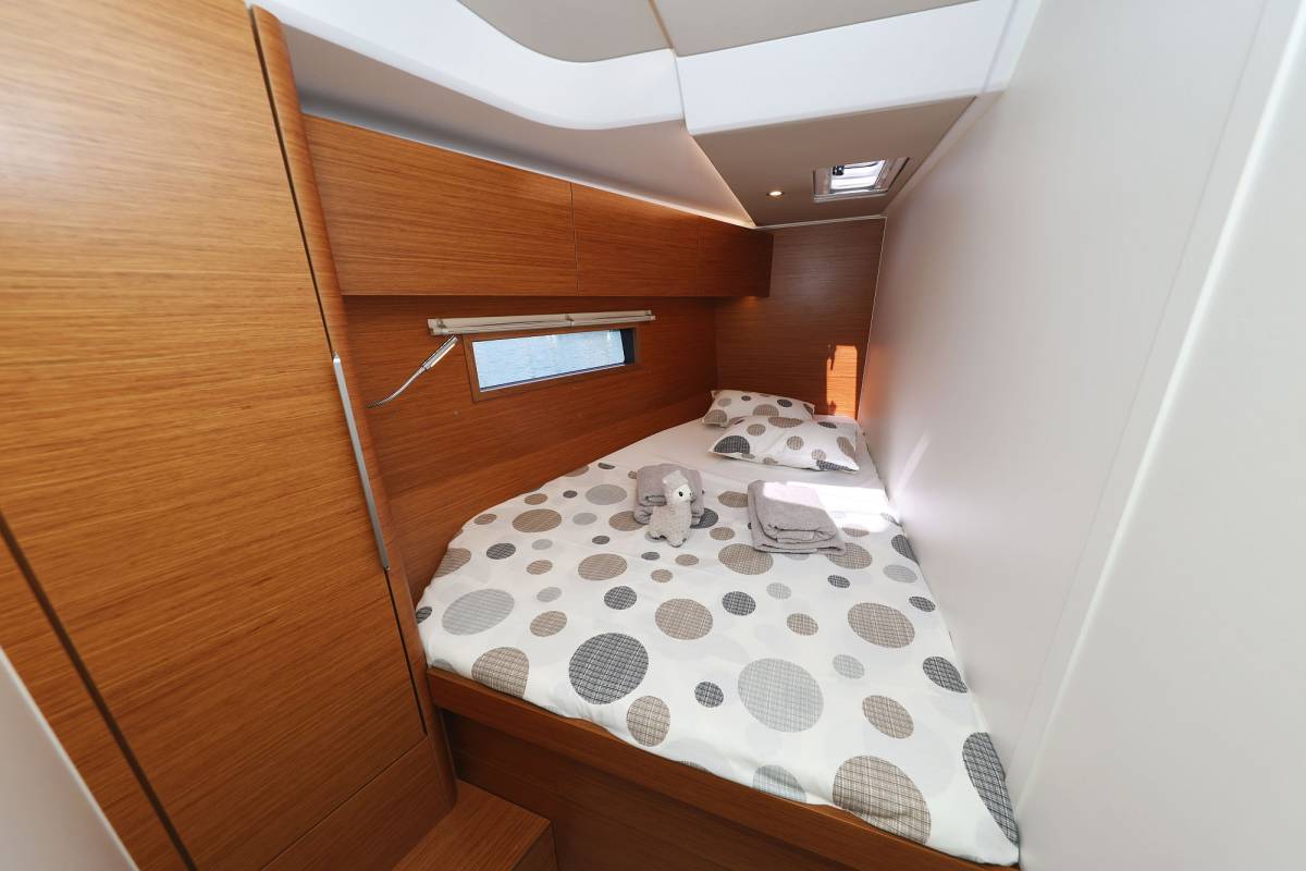 Hanse 460, Perfect Stranger | Yacht Charter Croatia