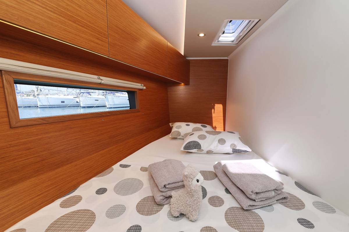 Hanse 460, Perfect Stranger | Yacht Charter Croatia