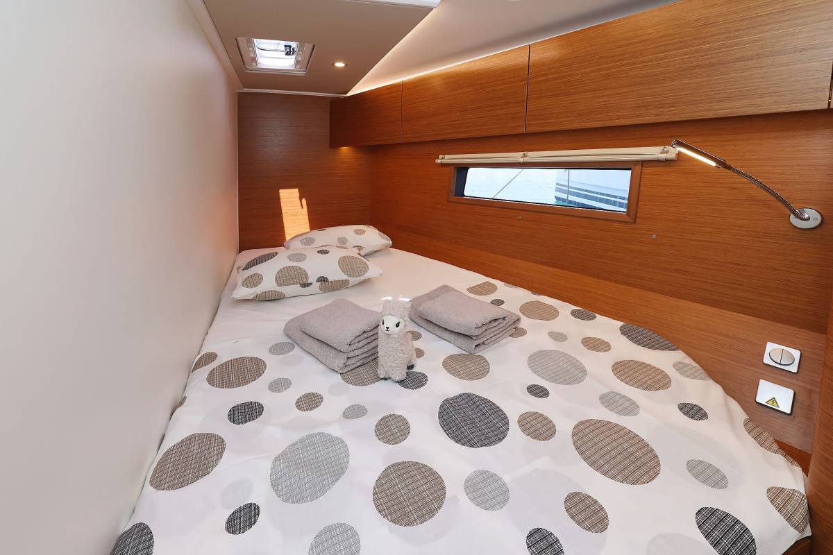 Hanse 460, Perfect Stranger | Yacht Charter Croatia