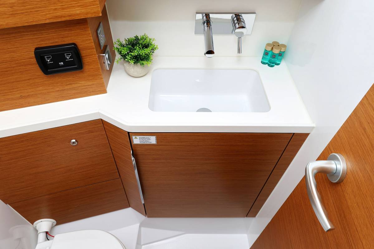 Hanse 460, Perfect Stranger | Yacht Charter Croatia