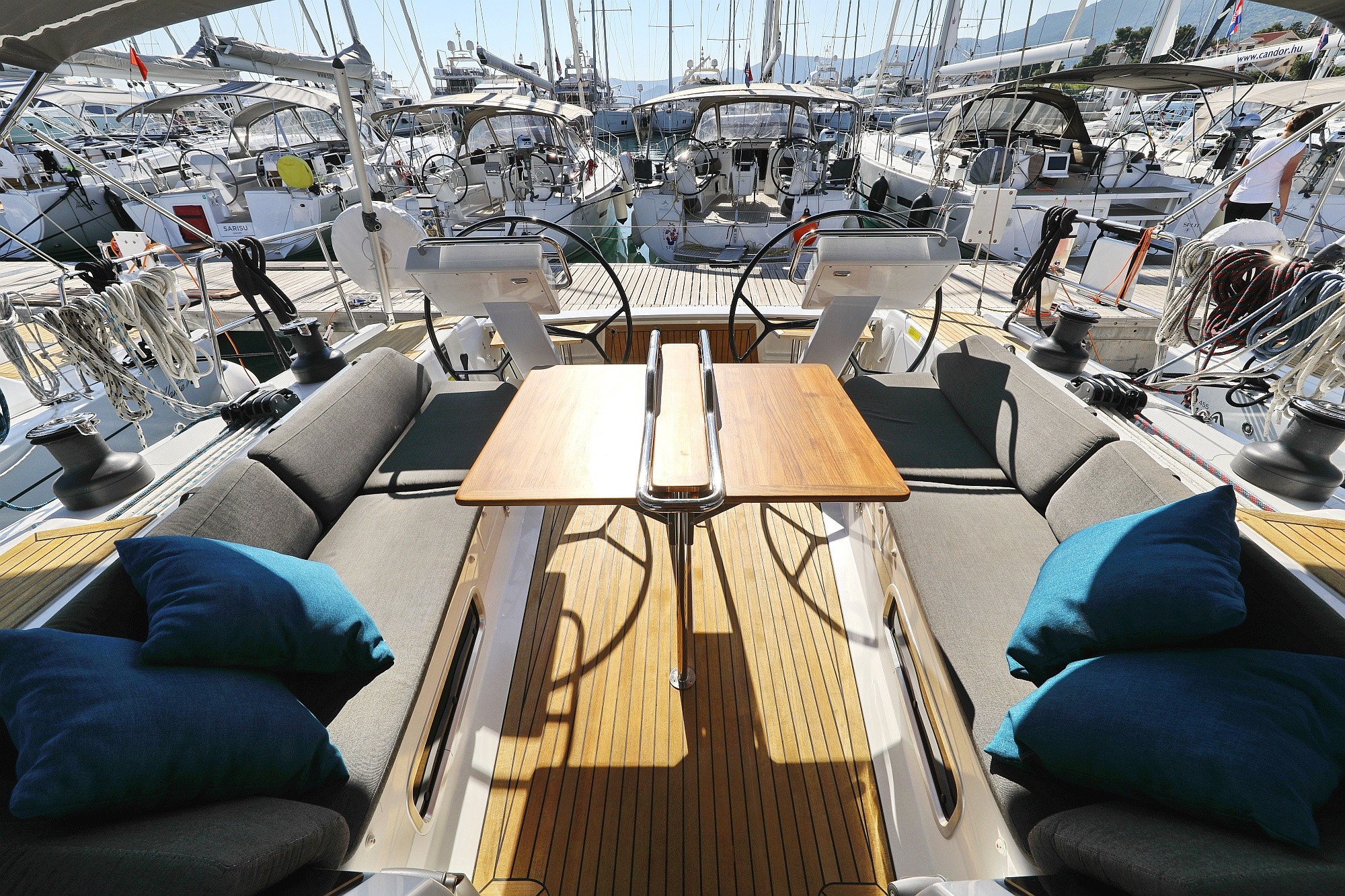Hanse 505, Blue Bonnet af Lovnas - OW | Yacht Charter Croatia