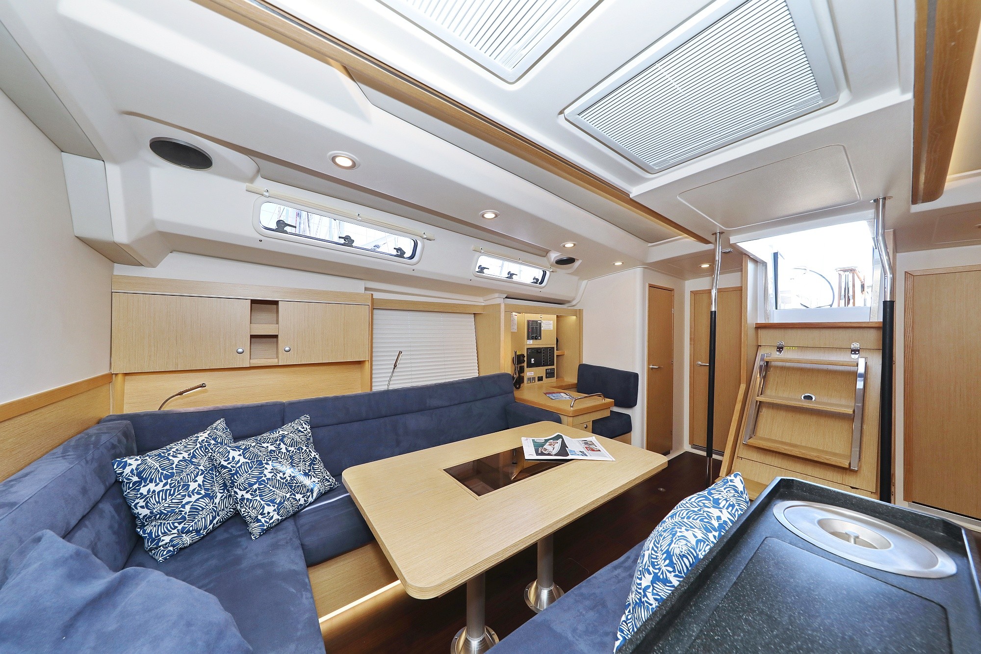 Hanse 505, Blue Bonnet af Lovnas - OW | Yacht Charter Croatia