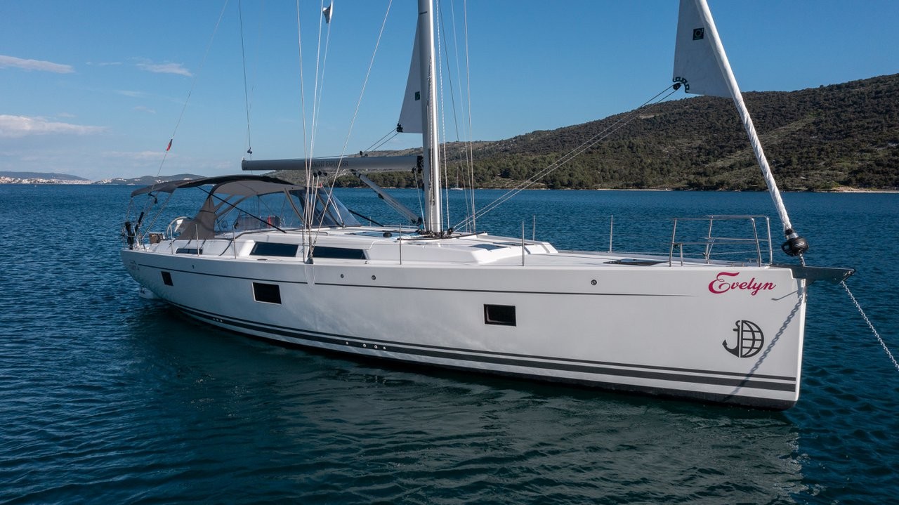 Hanse 508, Evelyn | Yacht Charter Croatia