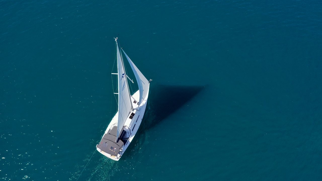 Hanse 508, Evelyn | Yacht Charter Croatia