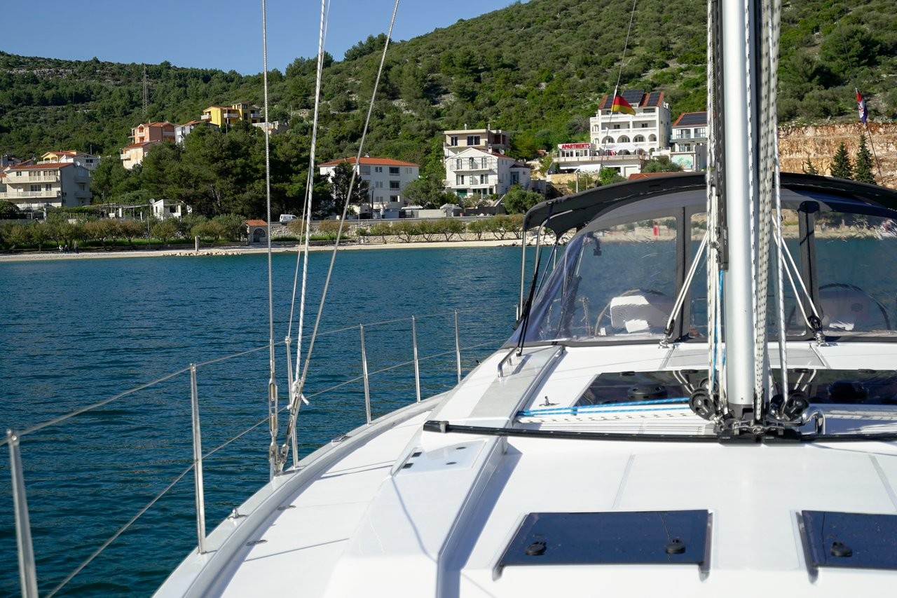 Hanse 508, Evelyn | Yacht Charter Croatia
